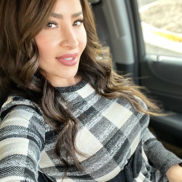 Meet your Posher, Yurel - Picture 4 of 4